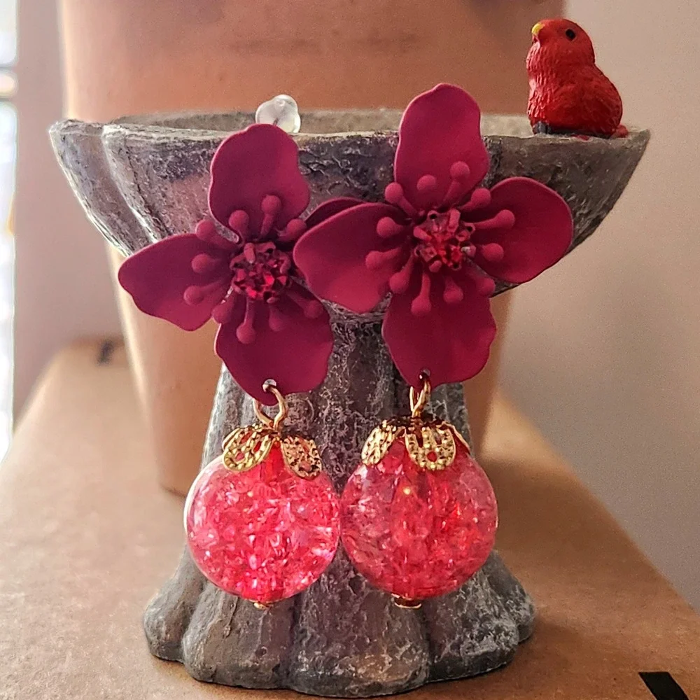 Pink Flower Drop‎ Earrings Matte Floral Rhinestone Crackle Bead Gold Tone Studs